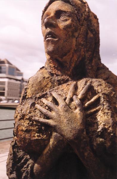 Famine monument 1